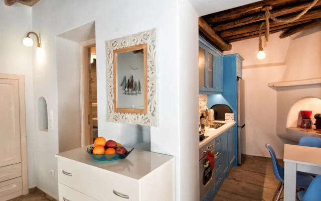Gavrion's Nest  - Premium Cycladic Studio