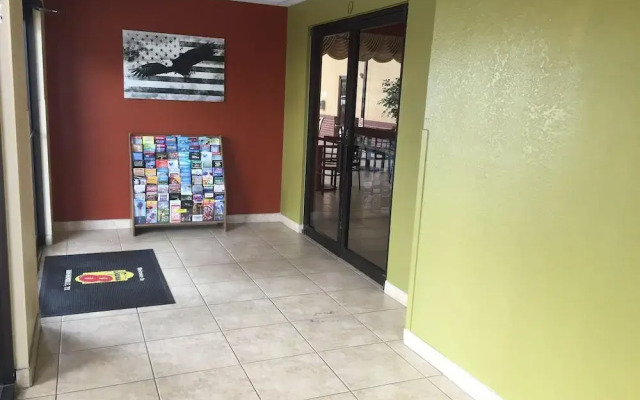 Red Lion Inn & Suites Iah Airport East