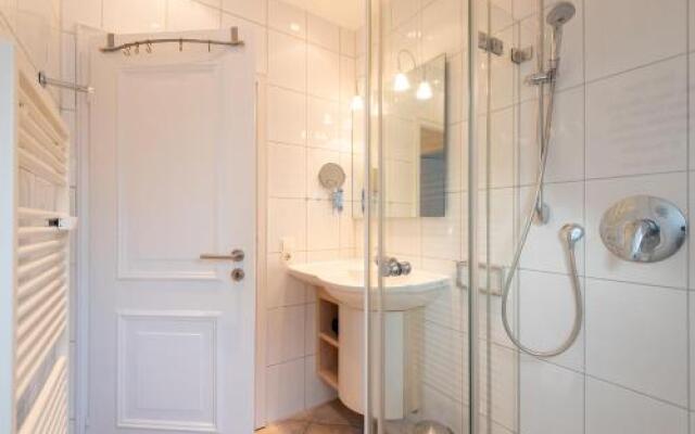 Kaept_n Nelson_ App_ 13