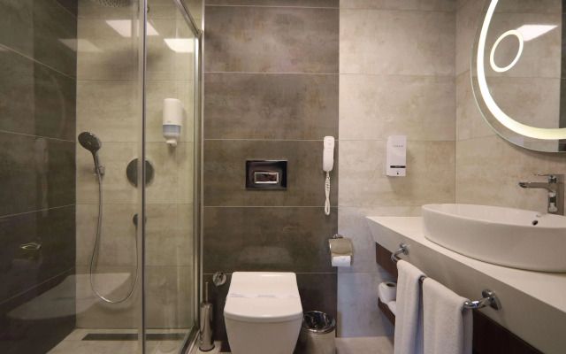 Best Western Plus Khan Hotel