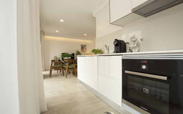 Tear Center Apartments