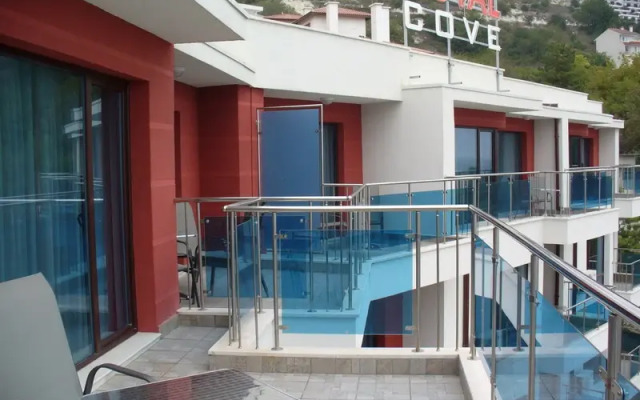 Hotel Royal Cove Residence