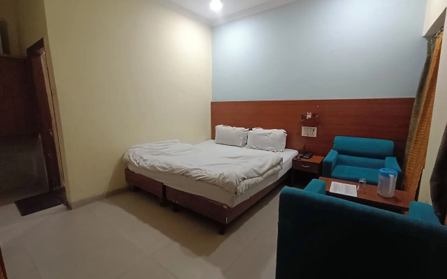 Hotel Ganga Azure