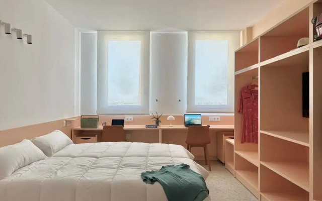 Loop Homes Tower Burjassot Hotel