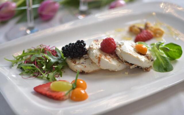 TOP HOTEL Praha & Conference Centre