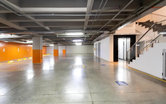 Aparta Suites Park 85