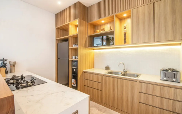 Coastal Comfort: Cozy 4BR Villa, 5 Min Walk to Finns Beach