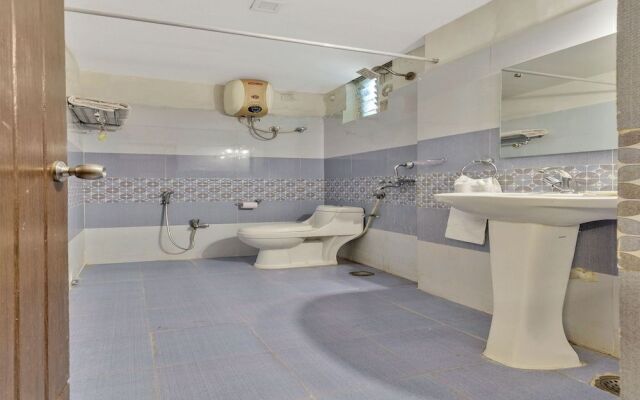 OYO 11969 Lotus Grand