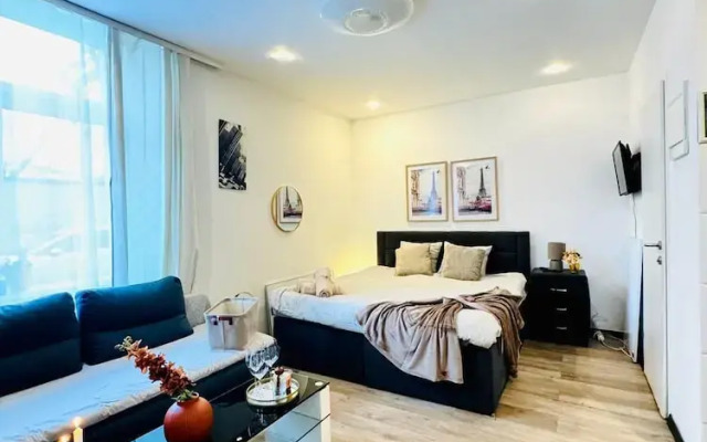 Central King Studio Downtown Area