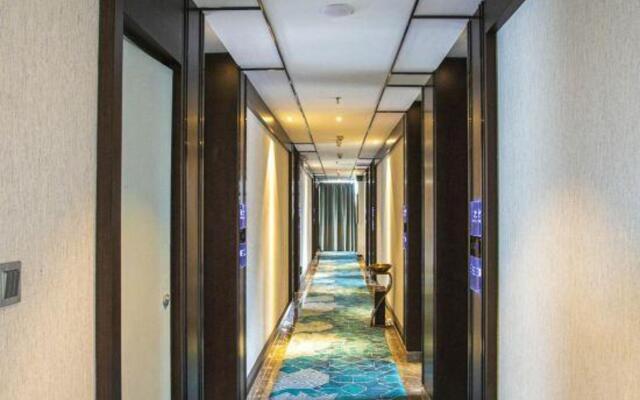 Ruiling Hotel (Kaili Huancheng East Road)