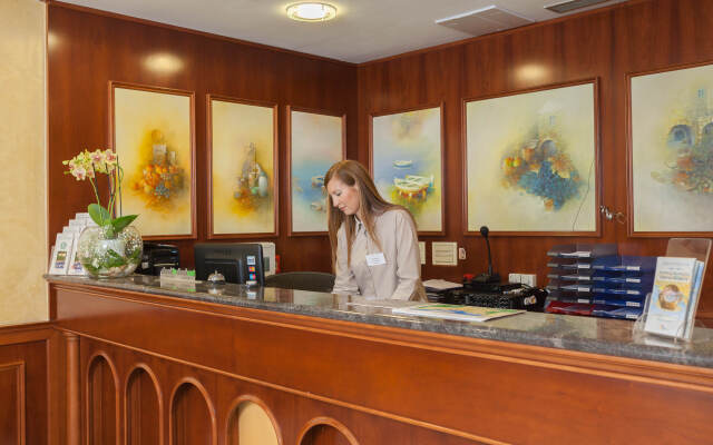 Hotel Bacchus
