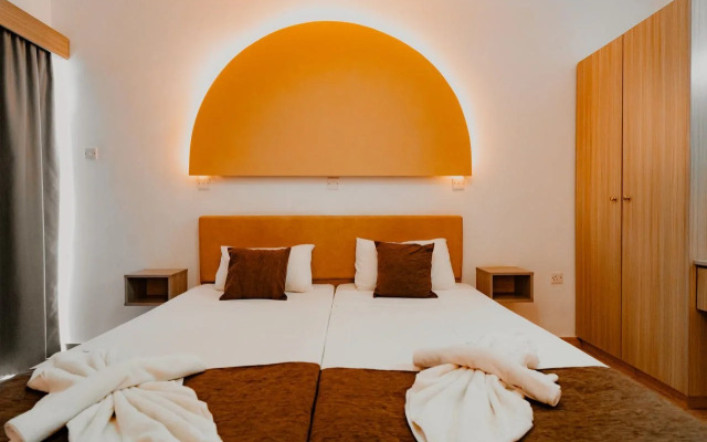 Penelope Beach Hotel Apts