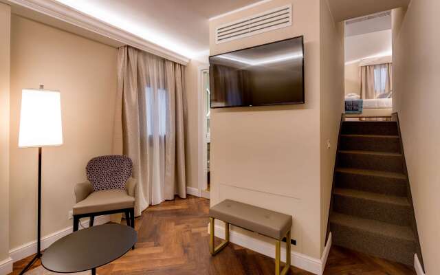 Continental Venice Hotel