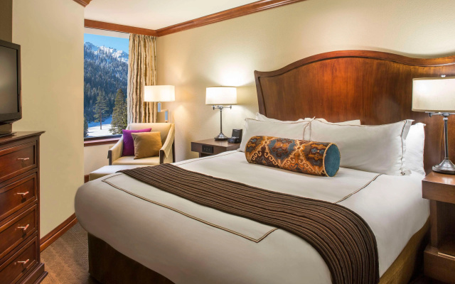 Everline Resort and Spa, Lake Tahoe