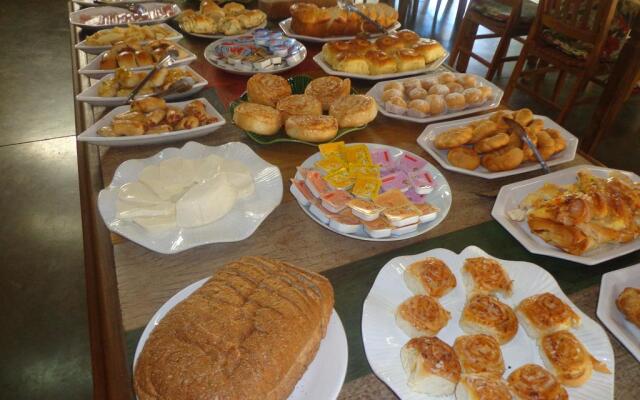 Hotel Pousada Chalé Das Flores