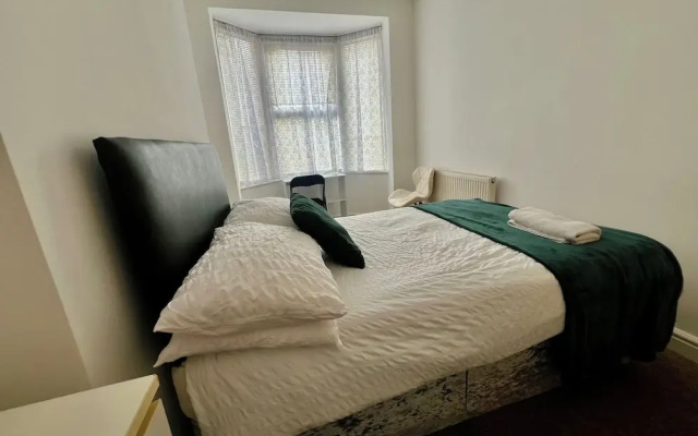 The Coral Guest House Fratton