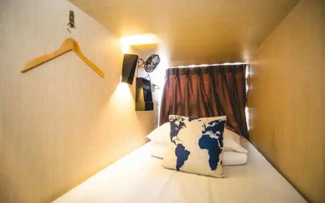 Traveller Bunker Hostel 1