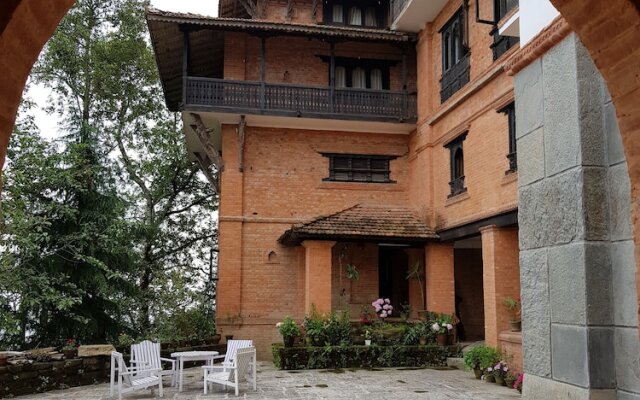 The Fort Resort
