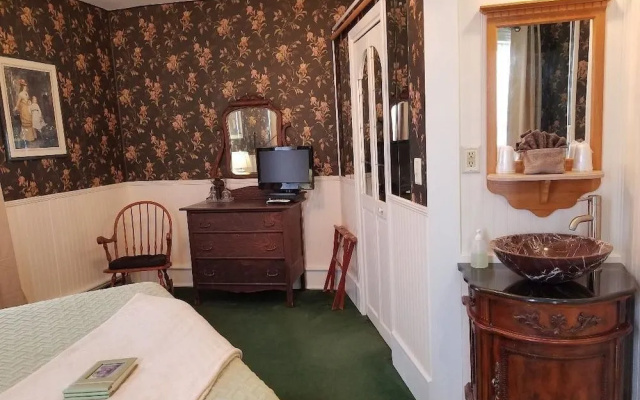 The Woodruff House B&B
