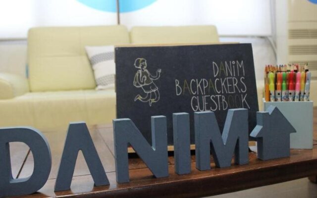 Danim Backpackers - Hostel