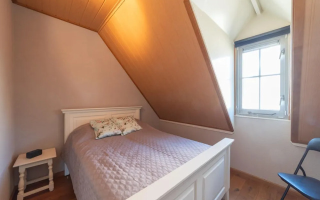 6-person House With a Beautiful Garden