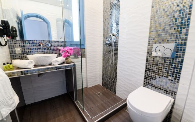 Captain Lazaros Villas