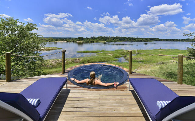Victoria Falls River Lodge