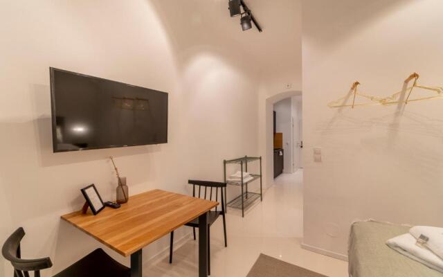 The Minimalist Vol. 2