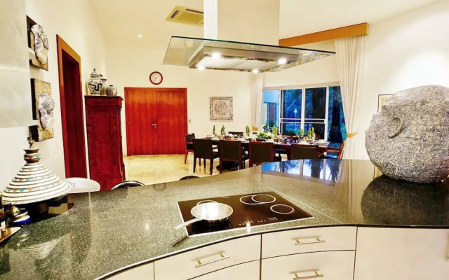 Thaillywood Luxury Palace Unique In Pattaya