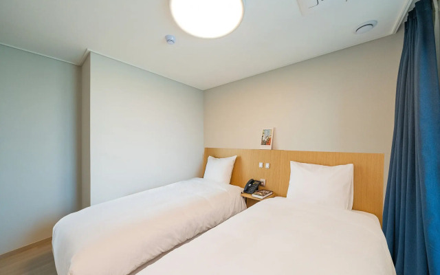 Sokcho I Park Suite Hotel and Residence