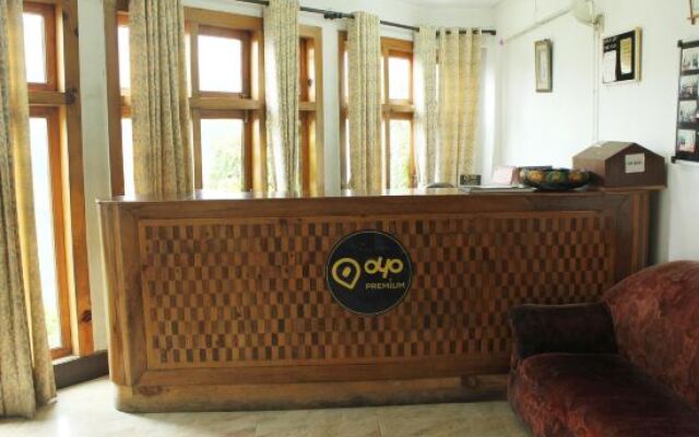 OYO Premium Near Zoo Nainital
