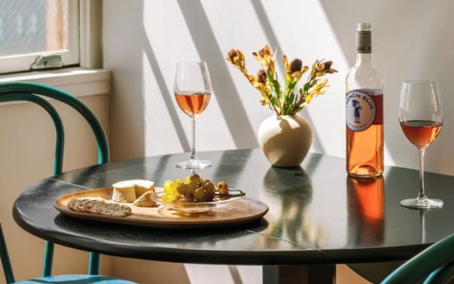 Roami at Duncan Plaza