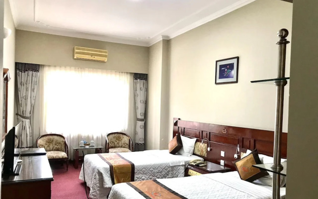 Kim Lien Hotel-7 Dao Duy Anh- Bay Luxury