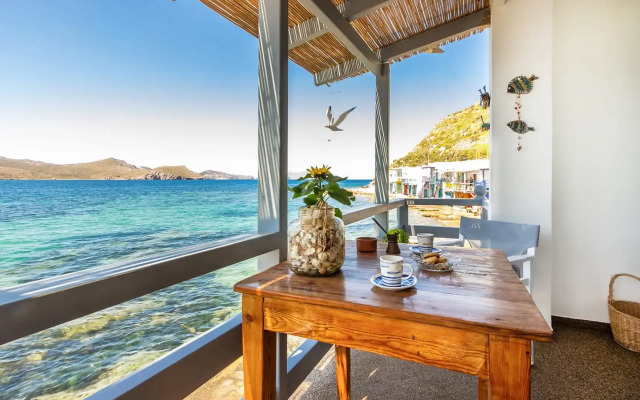 Kalimera & Apoplous Boathouse