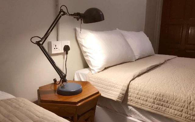 Rainbow Guesthouse – Guest Rooms – George Town