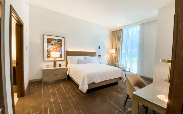 Omni Viking Lakes Hotel