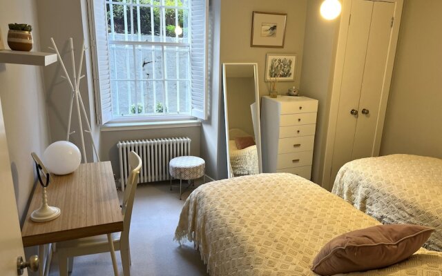 JOIVY Vibrant City Centre 2-bed Apt.