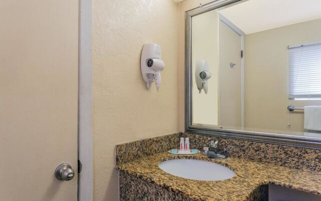 Travelodge Virginia Beach