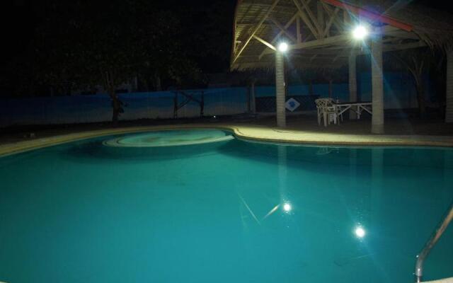 The Sharks Tail Dive Center