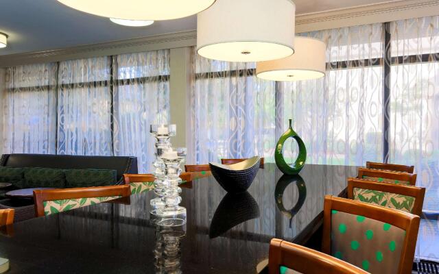 Red Lion Inn and Suites Hattiesburg