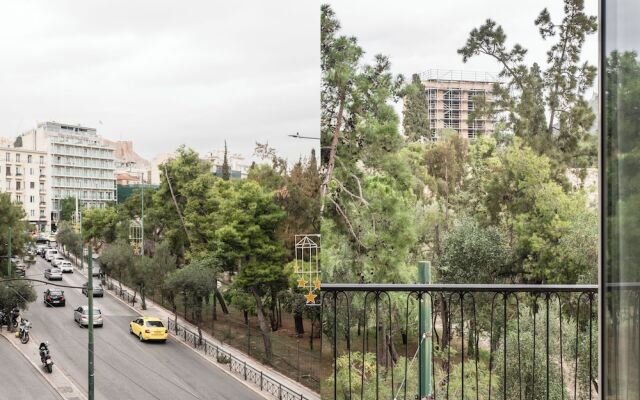 UPSTREET Zeus Temple View 2BD Apt Acropolis-Plaka