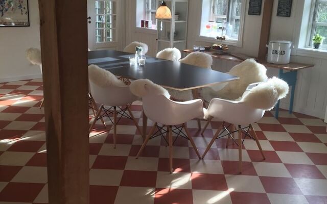 Alsbrogaard Deluxe Bed & Breakfast