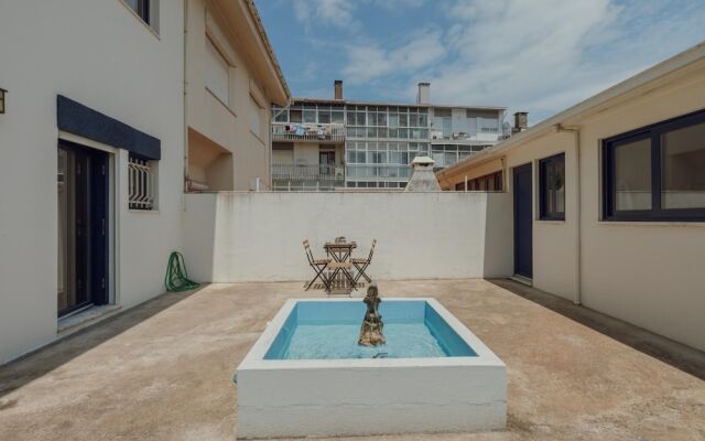 Amazing Villa With Terrace by Homing