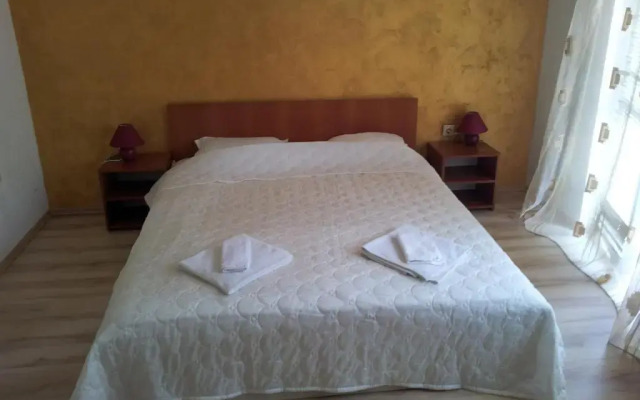 Hotel Fun House