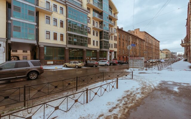 2 Bedroom Apartment on Nevsky 135