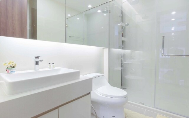 Menam Residence By Favstay