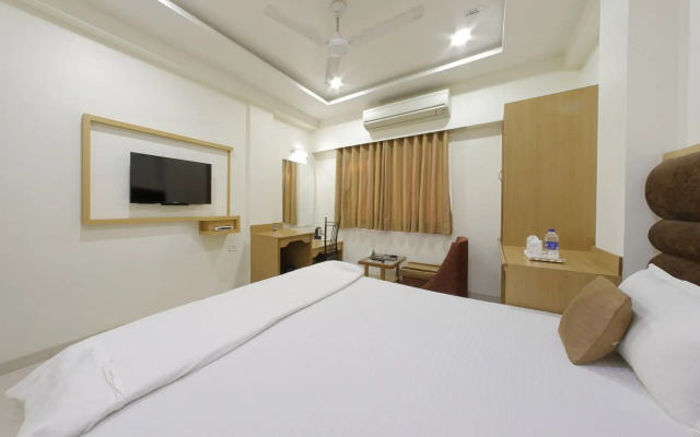 Hotel Summit