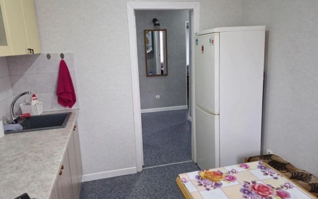 Apartment on Gagarina, 27A