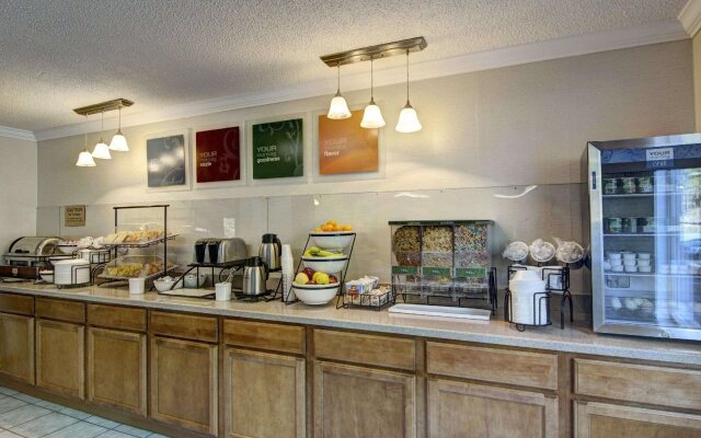 Clarion Pointe Beckley