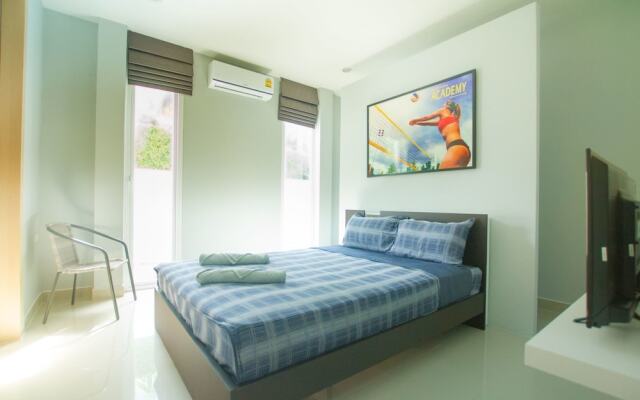 Luxury 5br Pool Villa and Sport Center